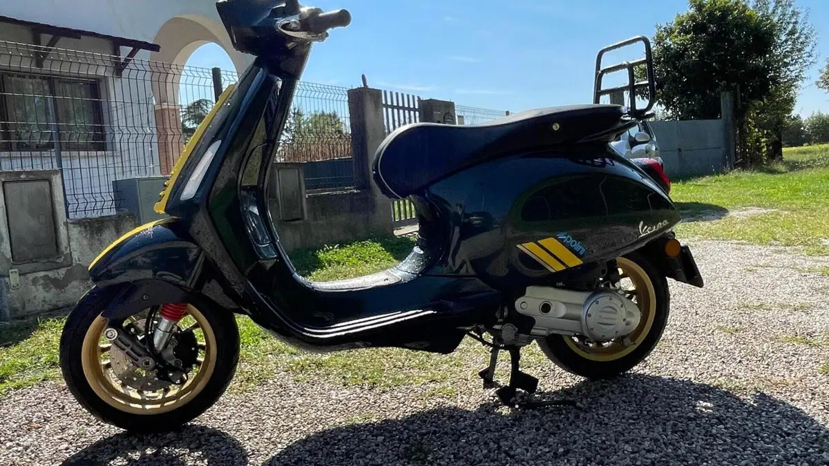 Vespa Sprint 50 Racing Sixties (2021 - 22)  (6)