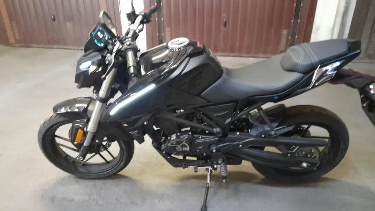 Voge Brivido 125R (2023 - 26)  (3)