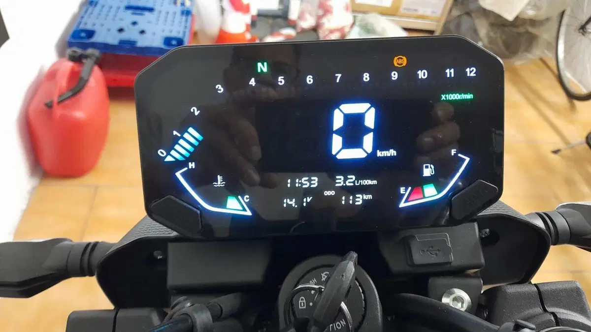 Voge Brivido 125R (2023 - 26)  (4)