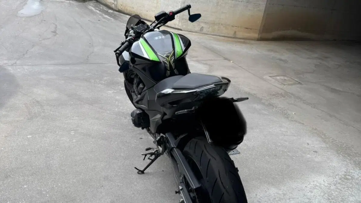 Kawasaki Z 800 ABS (2012 - 16)  (4)