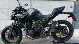 Kawasaki Z 650 (2021 - 24)  (2)