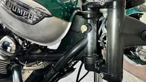 Triumph Bonneville 800 (2000 - 01)  (3)
