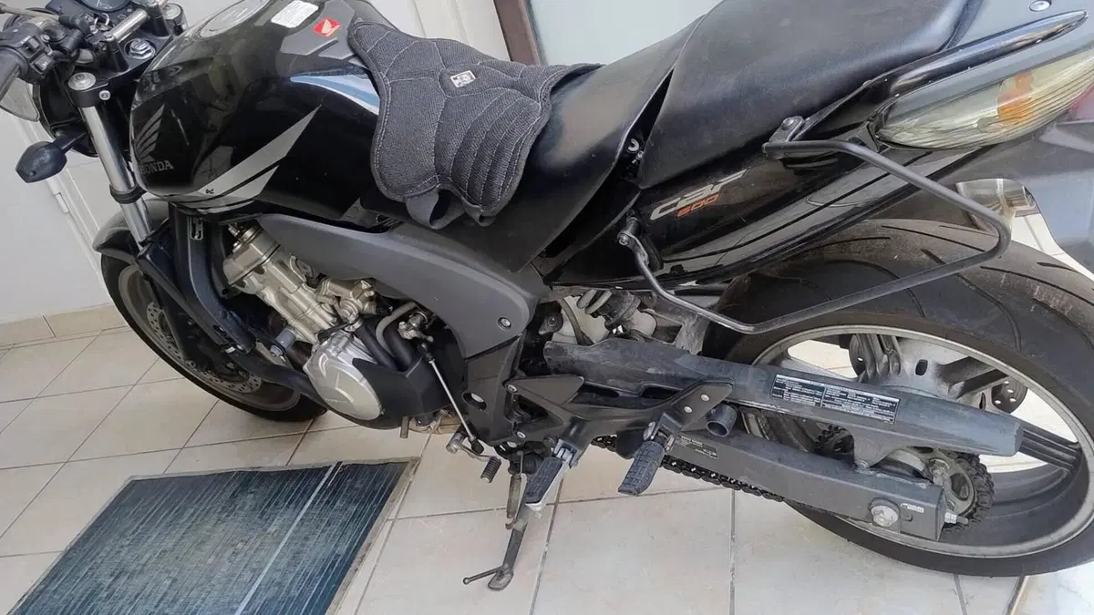 Honda CBF 600 N (2005 - 11)  (4)