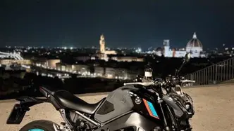 Yamaha MT-09 (2021 - 23) usata