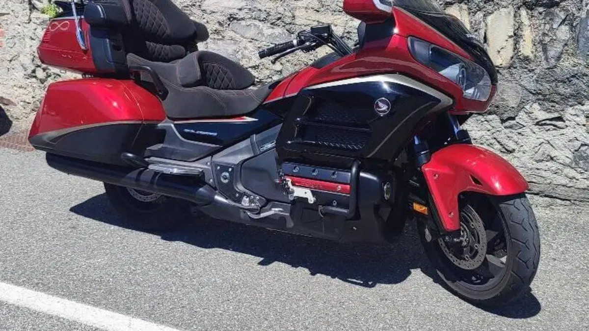 Honda GL 1800 Gold Wing (2012 - 17)  (9)