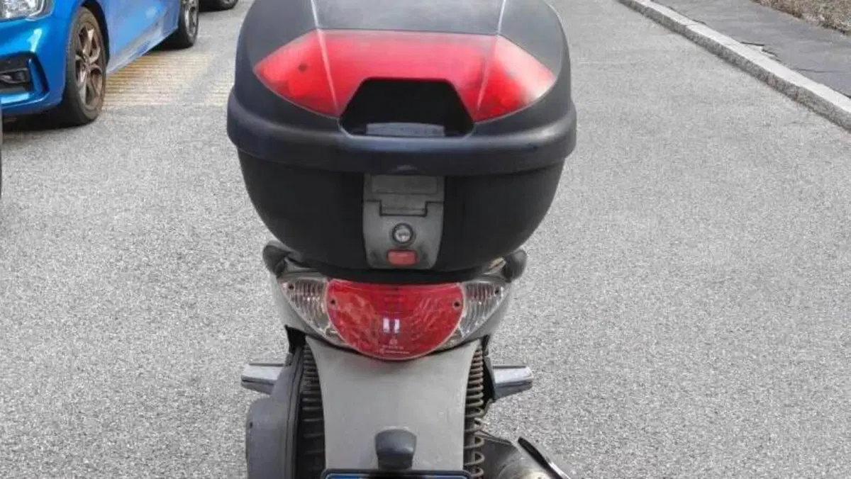 Aprilia Scarabeo 200 i.e. (2011 - 16)  (3)