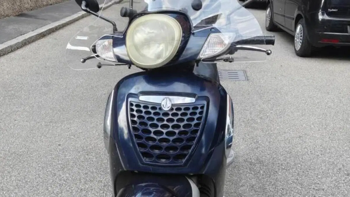 Aprilia Scarabeo 200 i.e. (2011 - 16)  (4)