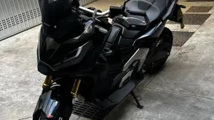 Honda X-ADV 750 DCT (2021 - 24)  (4)