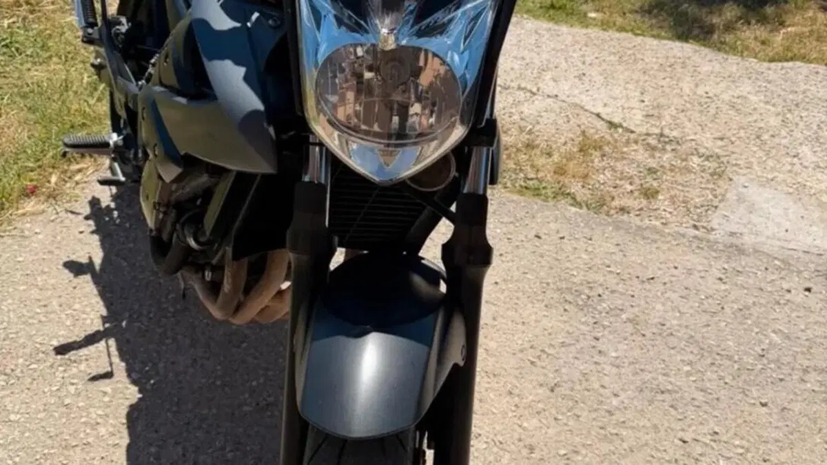 Yamaha XJ6 Diversion F (2010 - 16)  (3)