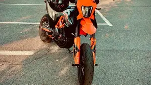 KTM 690 SMC R (2021 - 22) 