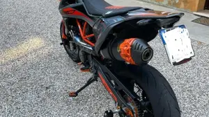 KTM 690 SMC R (2021 - 22)  (6)