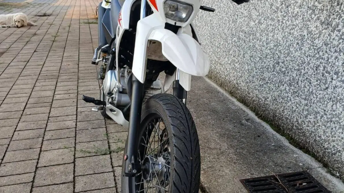 Yamaha XT 125 X (2005 - 11)  (2)