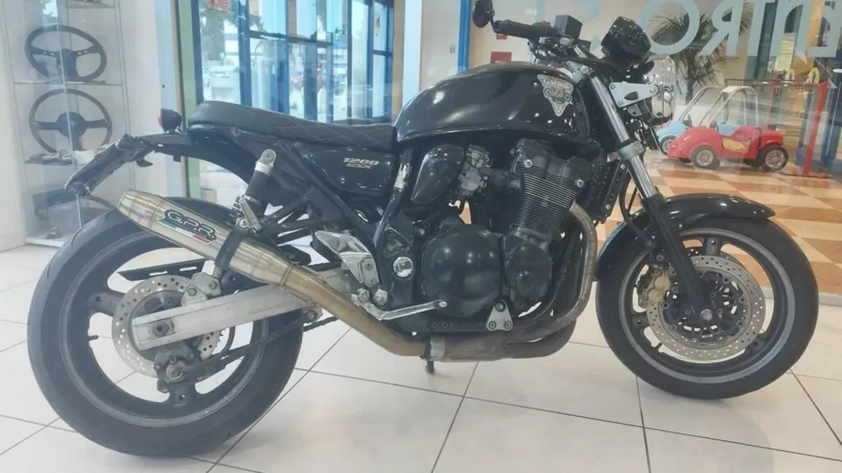 Suzuki GSX 1200 