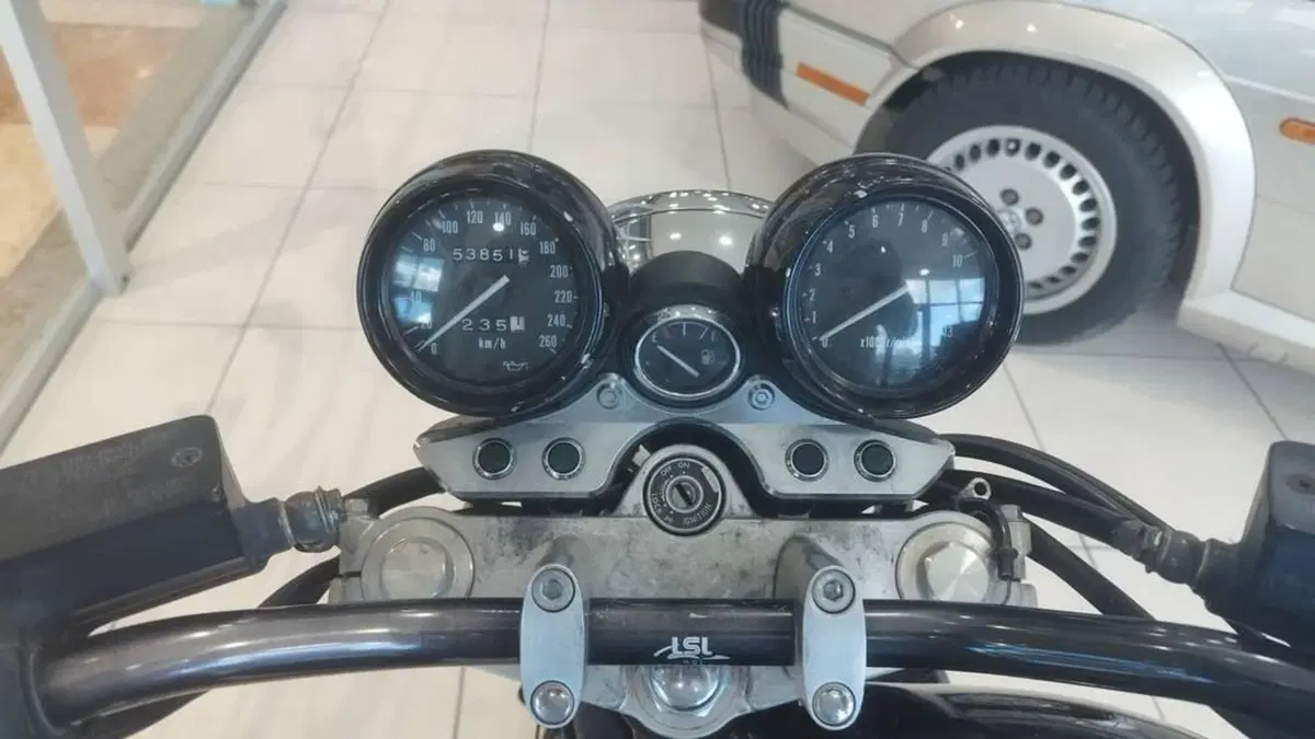 Suzuki GSX 1200  (5)