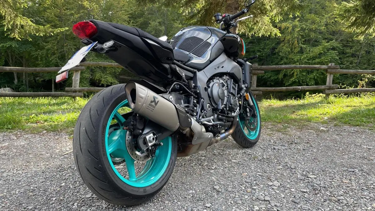 Yamaha MT-10 (2022 - 26)  (4)
