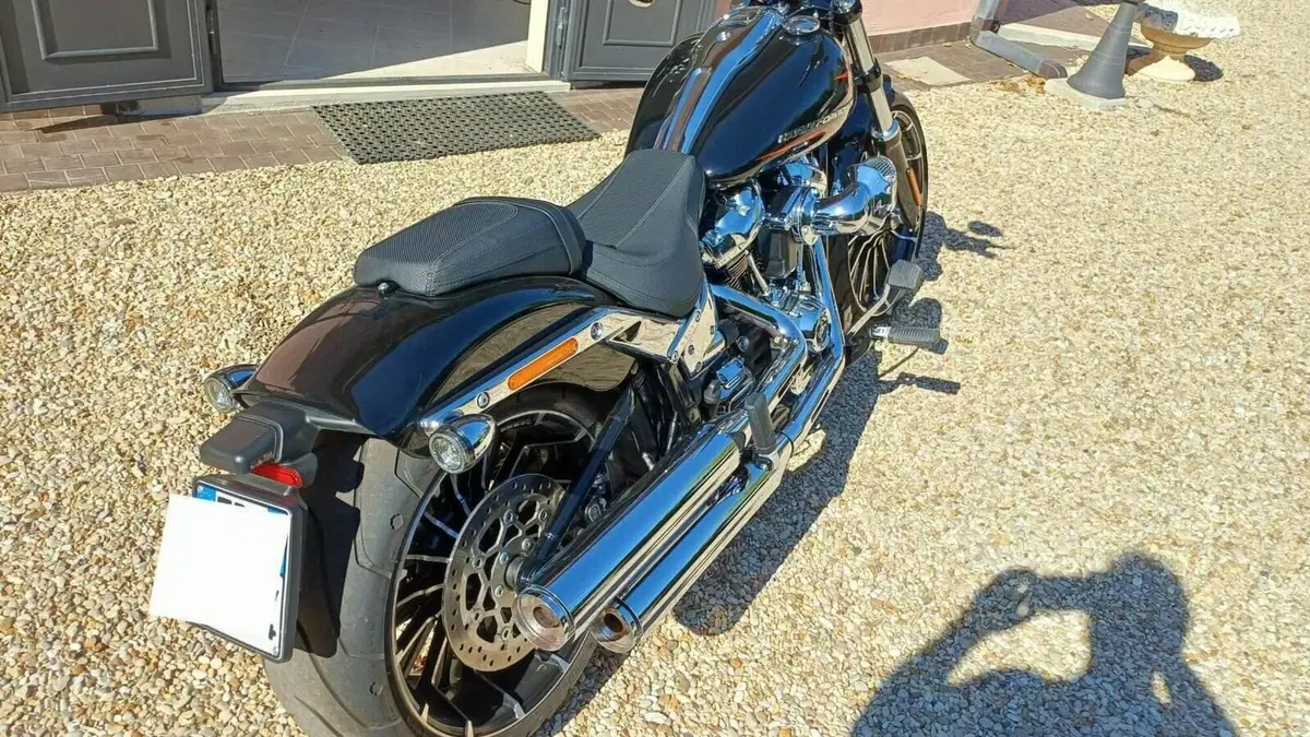 Harley-Davidson Breakout 117 (2023 - 24)  (3)