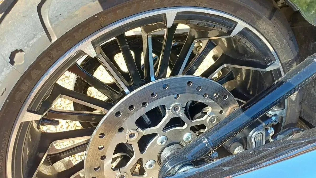 Harley-Davidson Breakout 117 (2023 - 24)  (11)