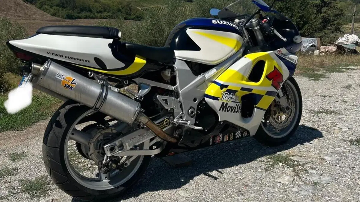 Suzuki   (7)