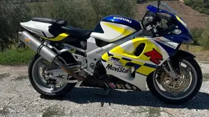 Suzuki   (8)