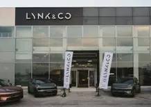 Lynk & Co accelera in Italia: apre a Cuneo il primo showroom piemontese e sale a 19 punti vendita