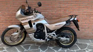 Honda Transalp XL 600V (1987 - 90)  (2)