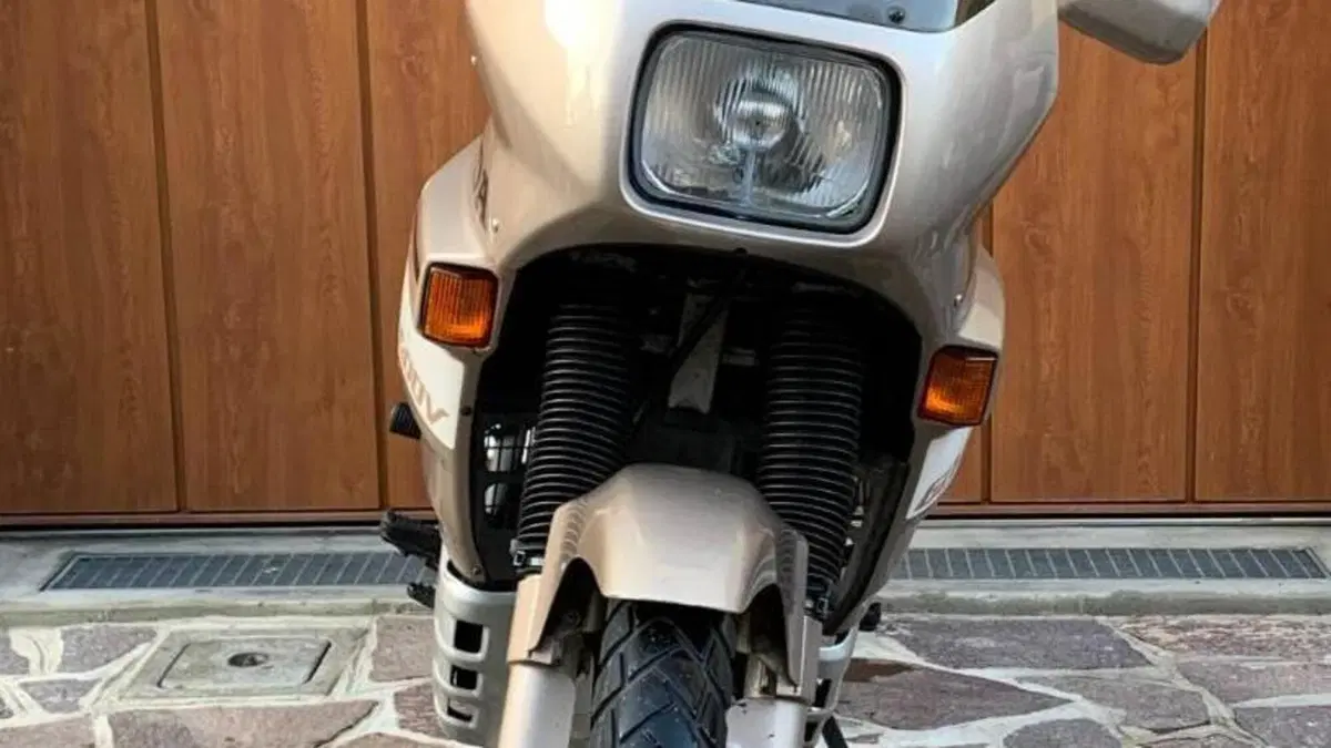 Honda Transalp XL 600V (1987 - 90)  (5)