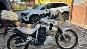 Honda Transalp XL 600V (1987 - 90)  (6)