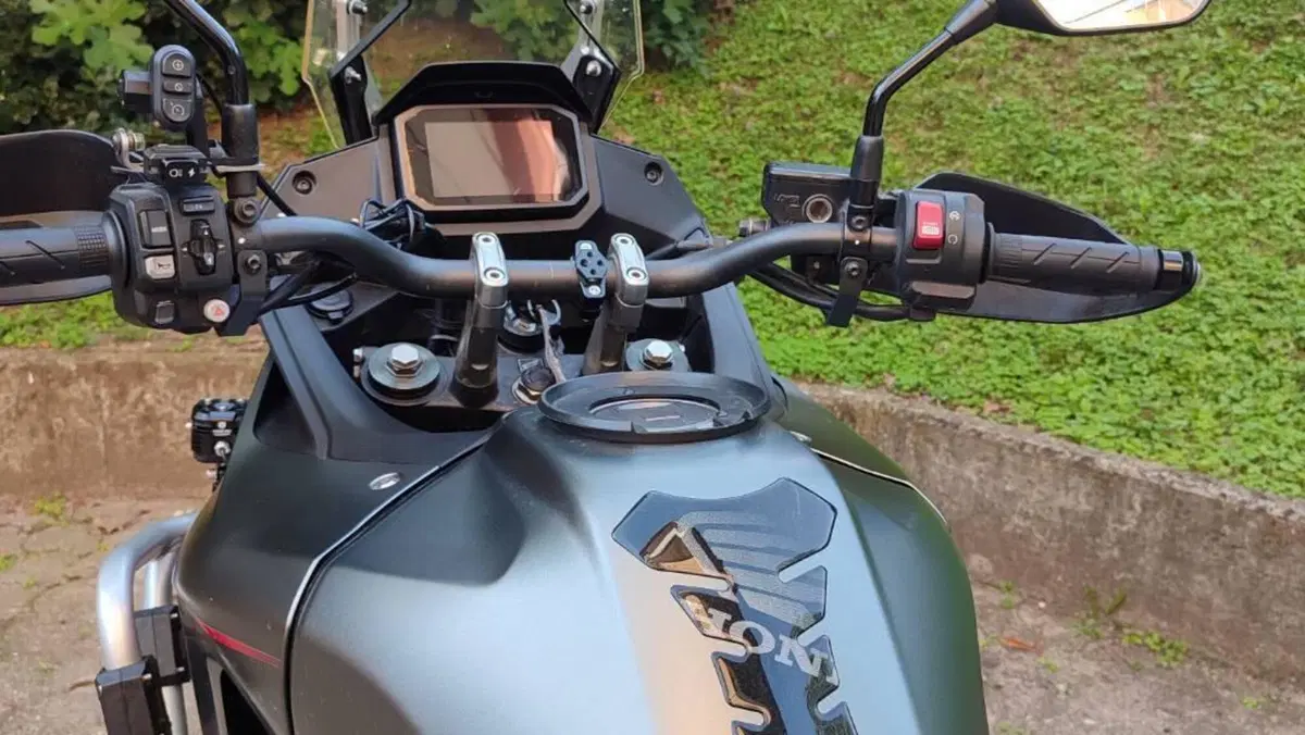 Honda Transalp XL750 (2023 - 24)  (9)