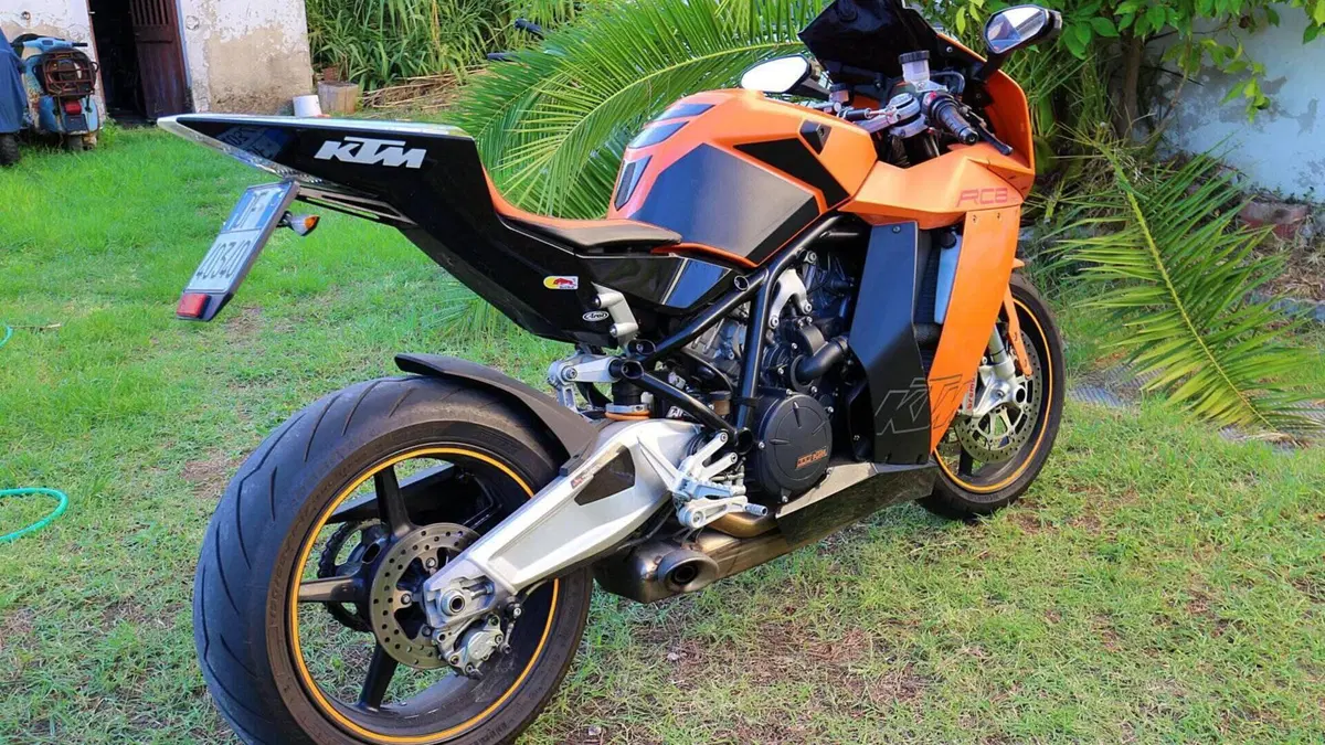 KTM 1190 RC8 (2008 - 09)  (2)