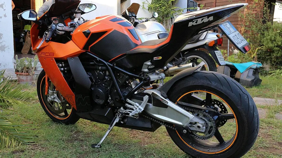 KTM 1190 RC8 (2008 - 09)  (4)