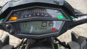 Kawasaki Z 1000 ABS (2014 - 16)  (6)