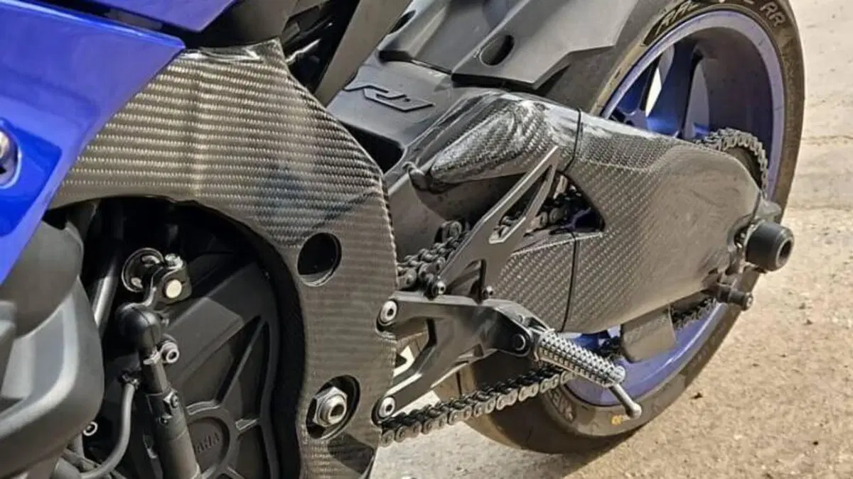 Yamaha YZF R1 (2020 - 25)  (5)