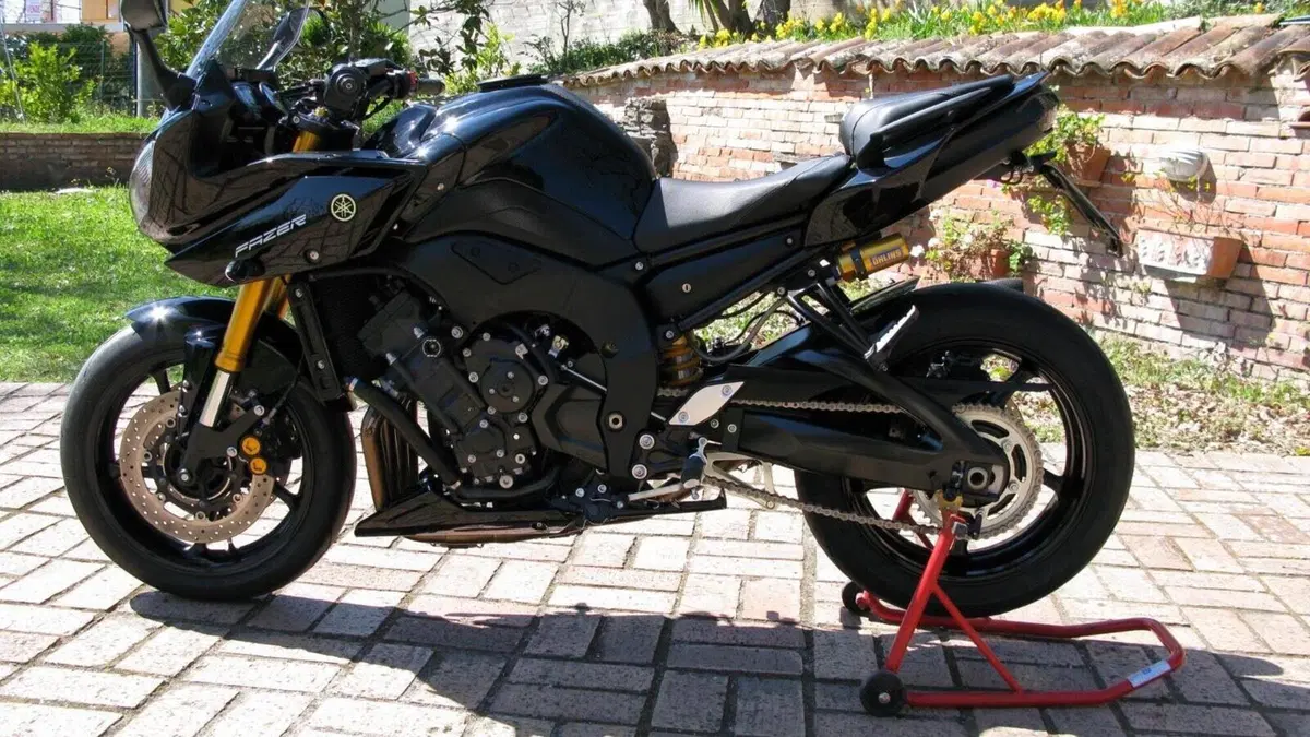 Yamaha Fazer 8 ABS (2012 - 16)  (3)