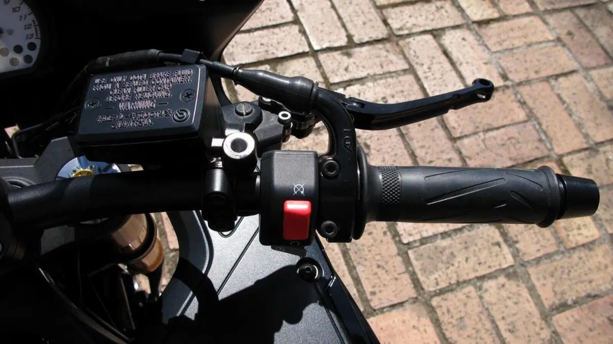 Yamaha Fazer 8 ABS (2012 - 16)  (12)