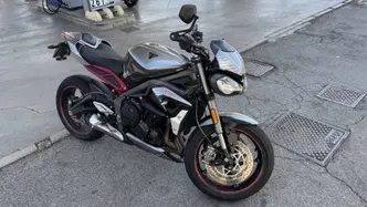 Triumph Street Triple RS (2020 - 22) usata