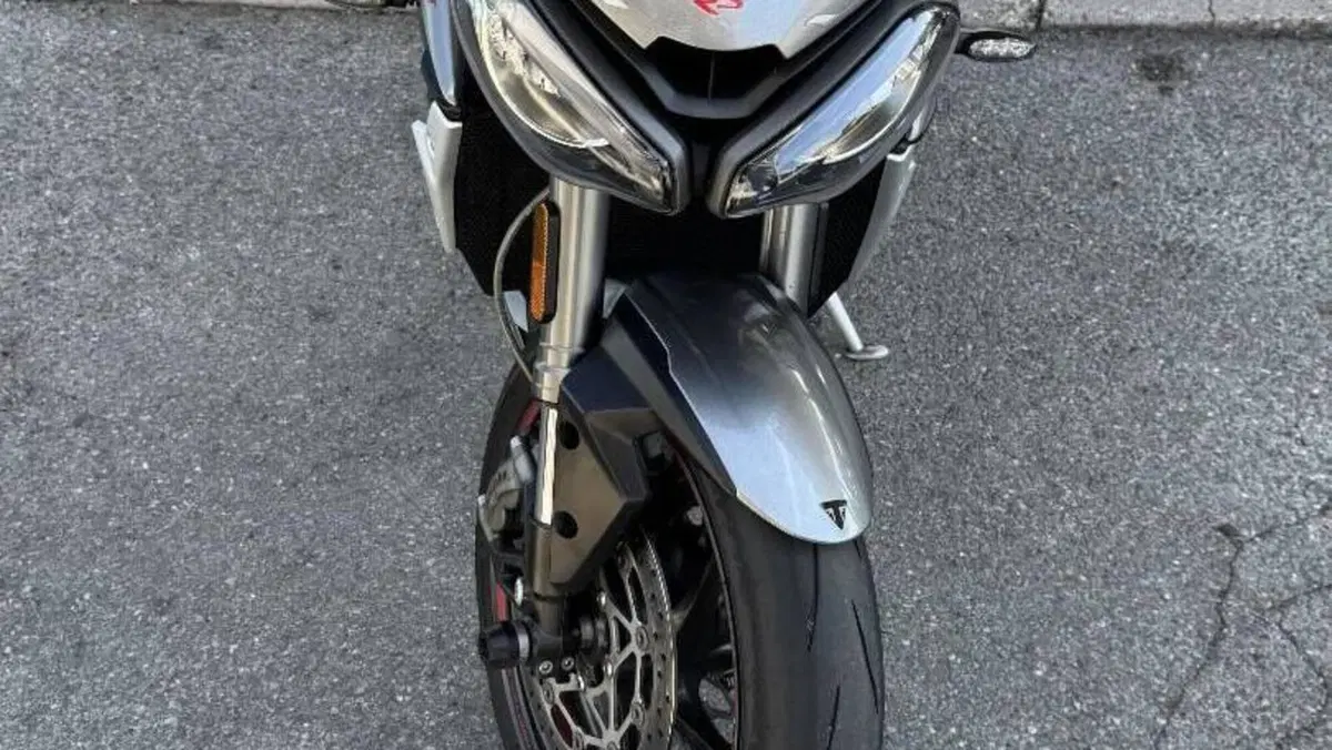 Triumph Street Triple RS (2020 - 22)  (4)