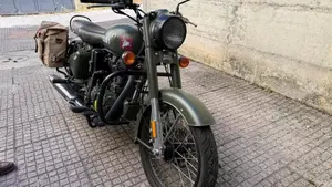 Royal Enfield Classic 500 Pegasus (2019 - 20)  (5)