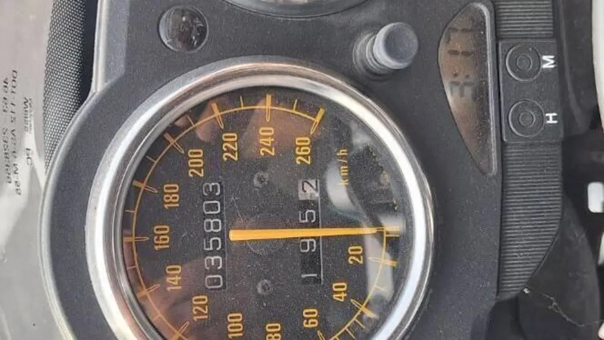 Bmw R 1100 S  (4)
