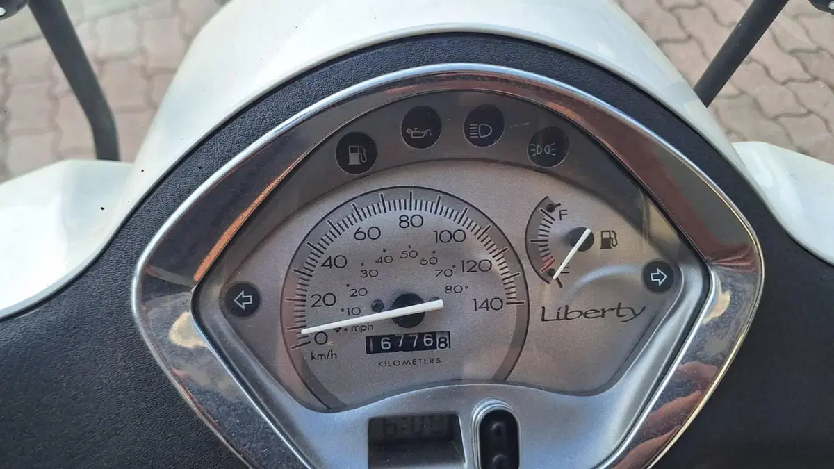 Piaggio Liberty 125 4T (2003 - 13)  (4)