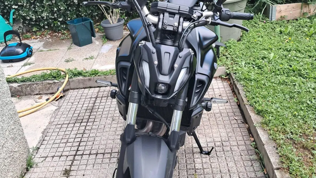 Yamaha MT-07 Pure (2023 - 25)  (2)