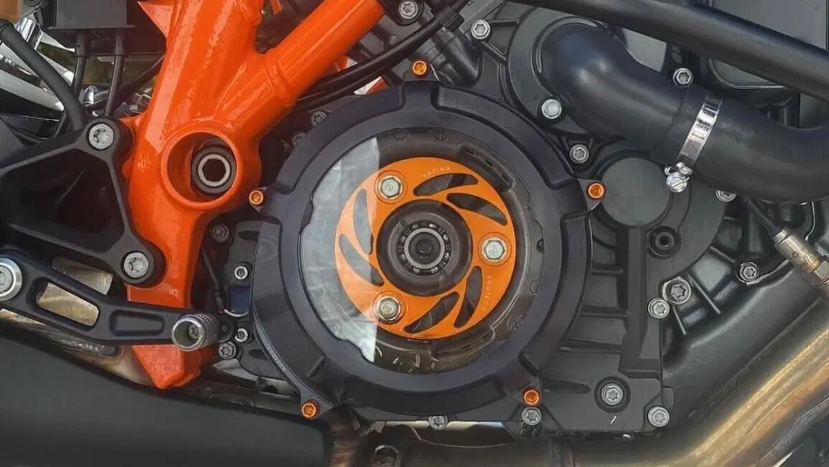 KTM 1290 Super Duke GT (2021 - 25)  (2)