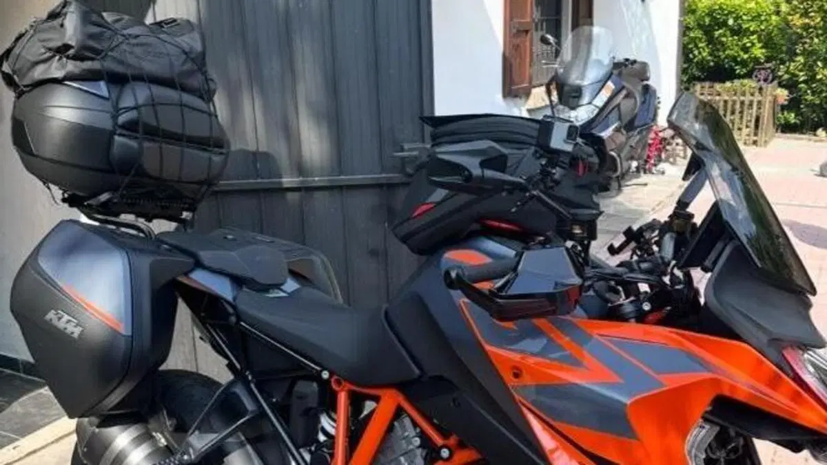 KTM 1290 Super Duke GT (2021 - 25)  (7)