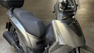 Kymco People 200i GT (2010 - 17)  (4)