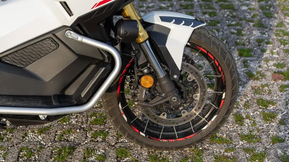 Honda X-ADV 750 Travel (2025 - 26)  (6)