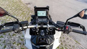 Honda X-ADV 750 Travel (2025 - 26)  (8)