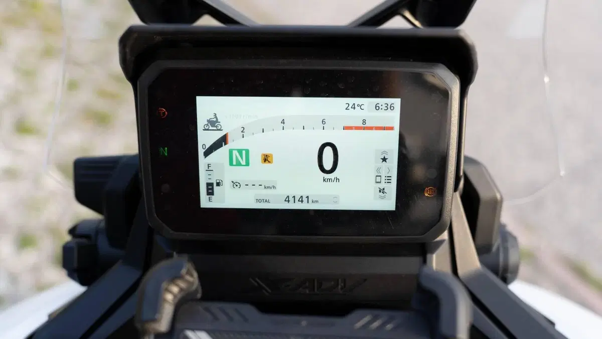 Honda X-ADV 750 Travel (2025 - 26)  (9)