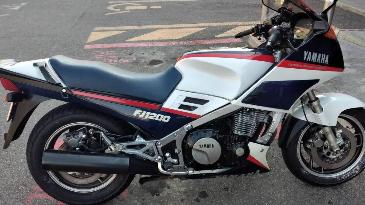 Yamaha   (3)