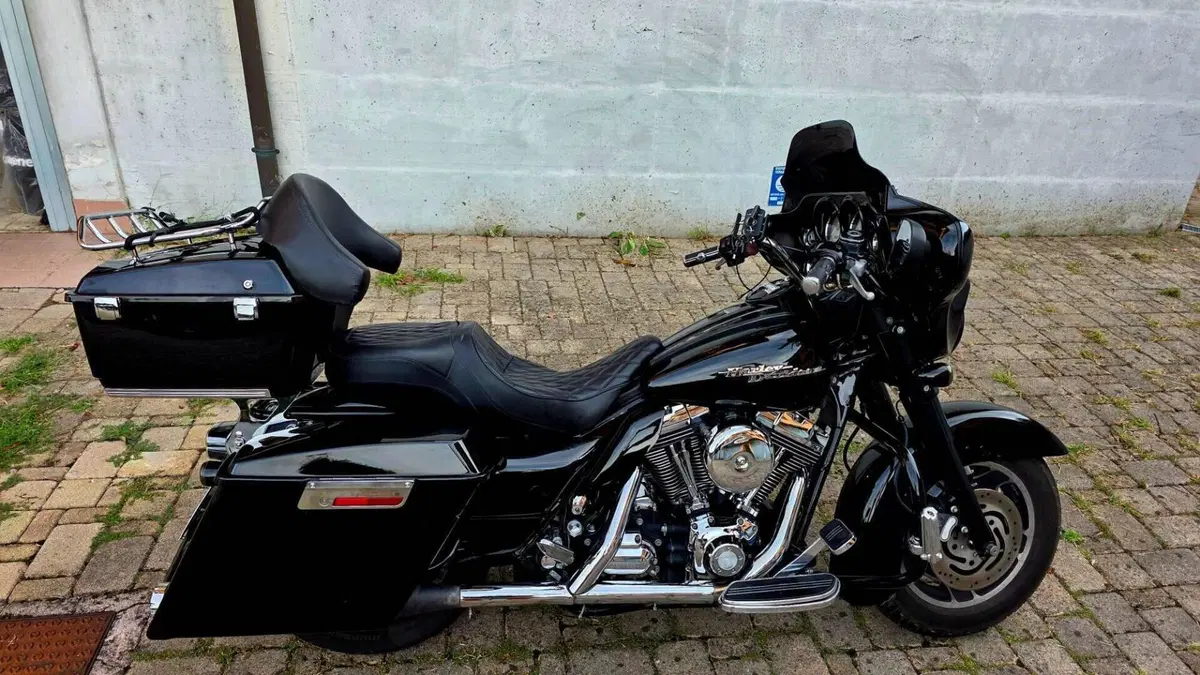 Harley-Davidson 1584 Street Glide (2007) - FLHX  (6)