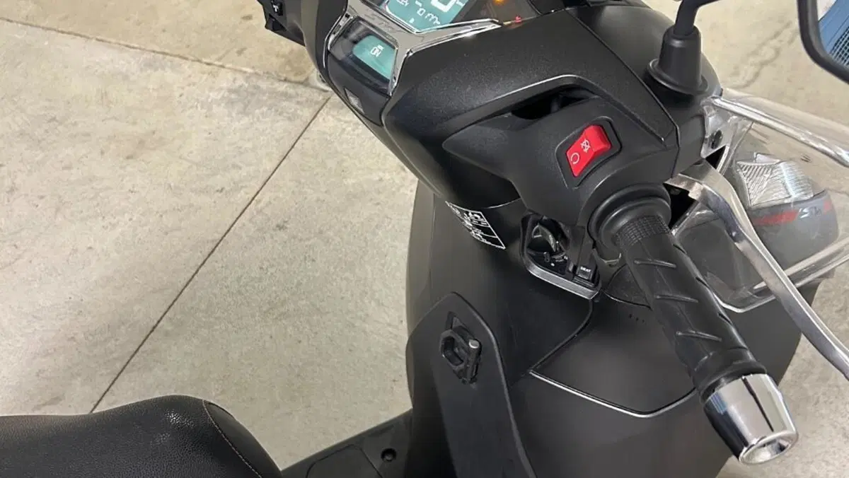 Honda SH 350 Sport (2021 - 24)  (8)