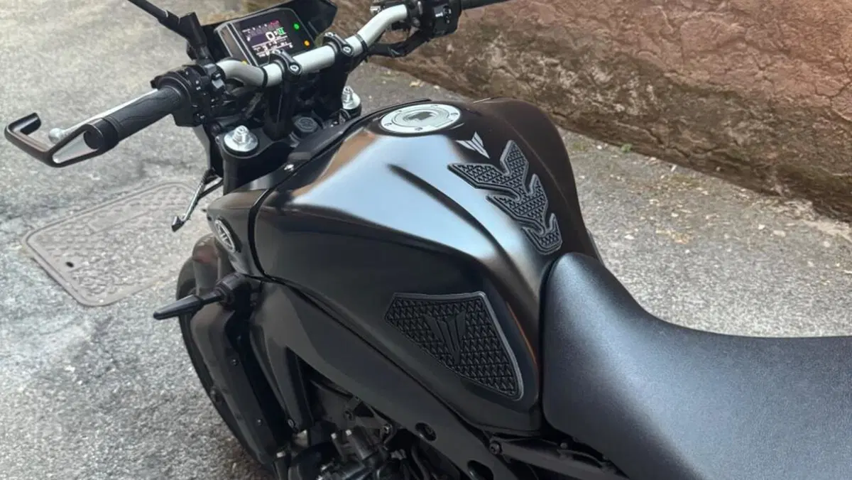 Yamaha MT-09 (2021 - 23)  (2)